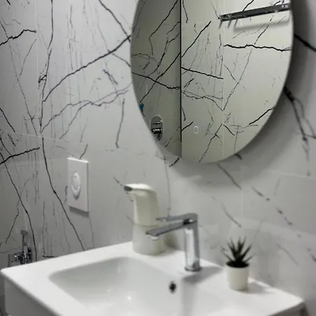 The Newspapers Apartman