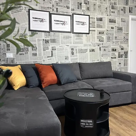 The Newspapers Apartman *