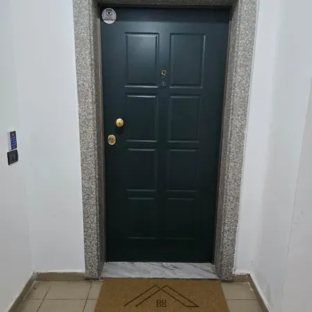 Apartman The Newspapers