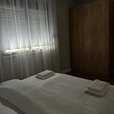 The Newspapers Apartman *