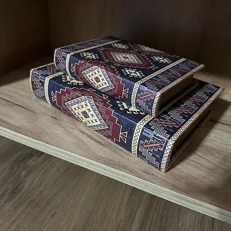 Apartman The Newspapers